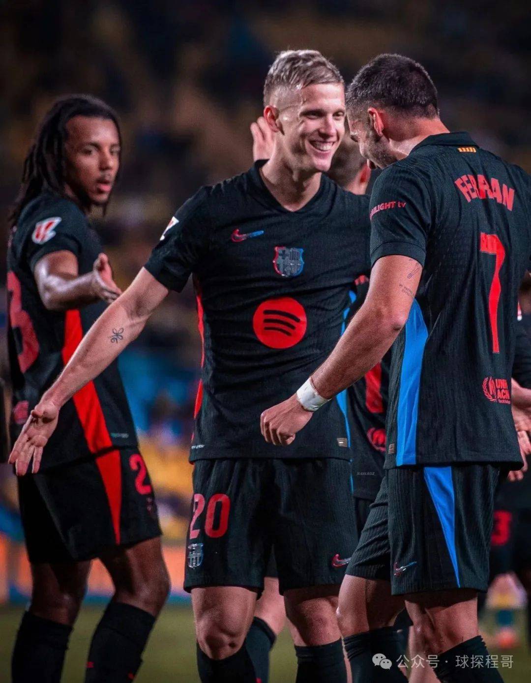 门兴格拉德巴赫淘汰圣日耳曼，取得胜利引领比分的简单介绍