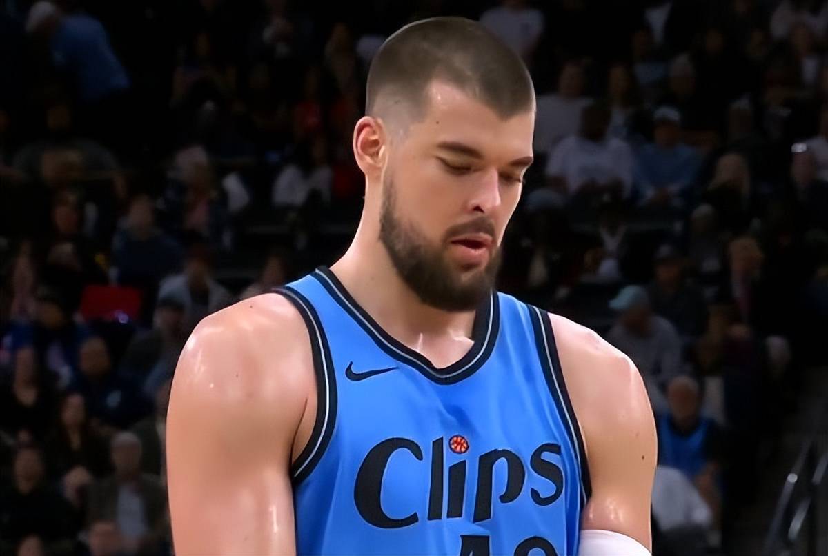 快船再胜开拓者:核心球员发挥出色成为最大亮点的简单介绍 快船再胜开拓者:核心球员发挥出色成为最大亮点的简单介绍