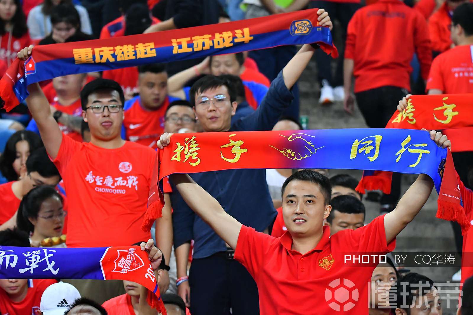 重庆斯威击败大连人,全队高昂士气的简单介绍 重庆斯威击败大连人,全队高昂士气的简单介绍