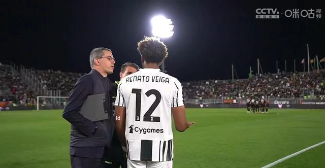 尤文图斯客场大败,欧冠资格受威胁 尤文图斯客场大败,欧冠资格受威胁