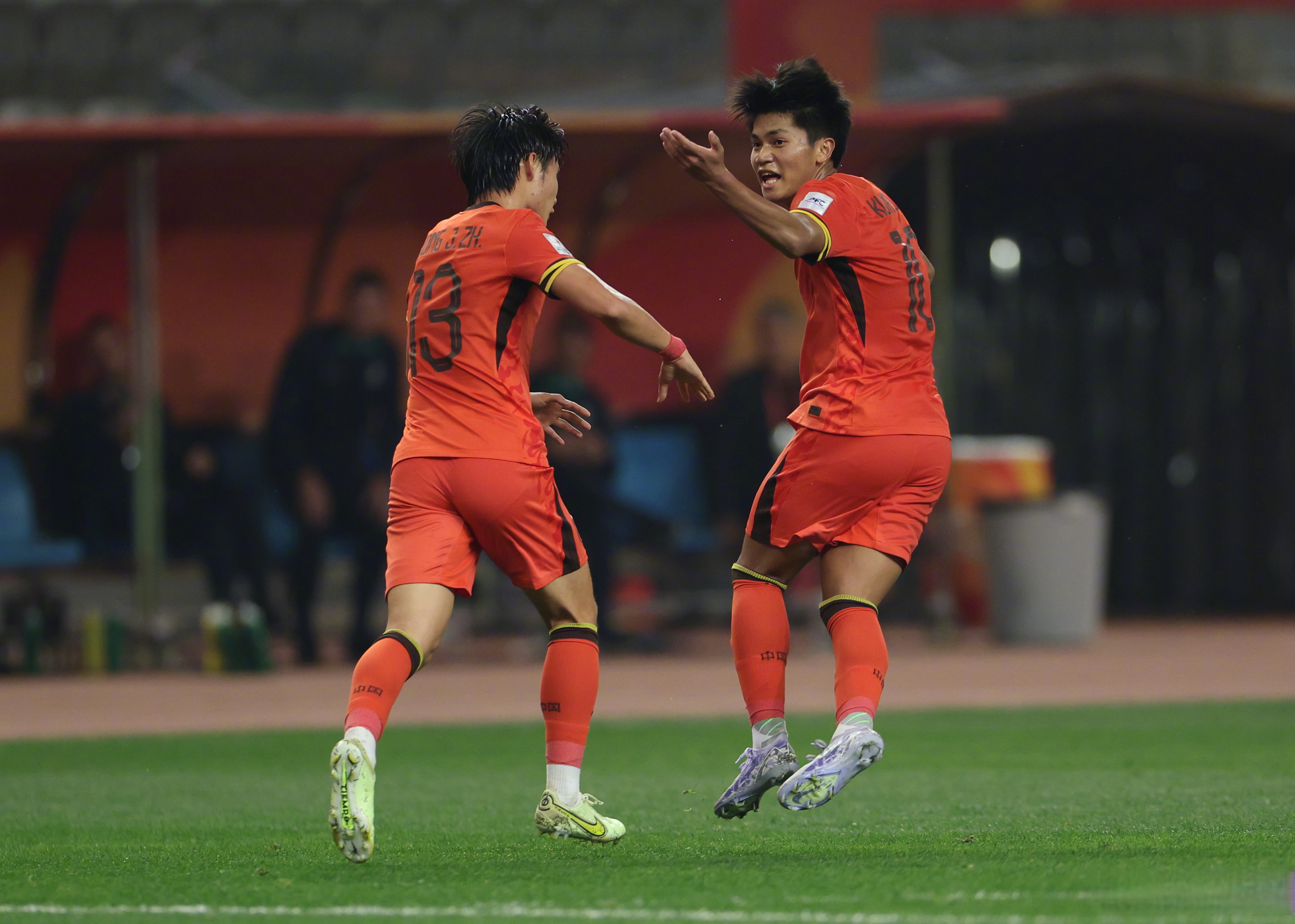 中国队表现亮眼进入亚冠赛场 中国队表现亮眼进入亚冠赛场