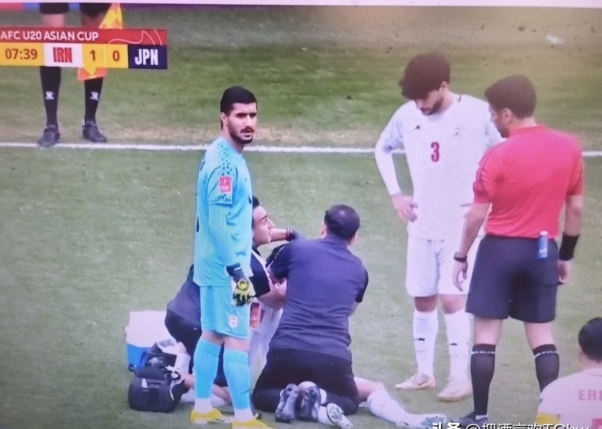 助攻射门连连得手，瞬间改变整场比赛的简单介绍